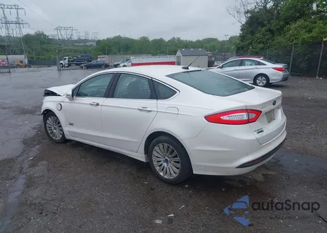 2014 Ford Fusion Energi Se Luxury z USA, uszkodzony, nr VIN 3FA6P0PU4ER382884